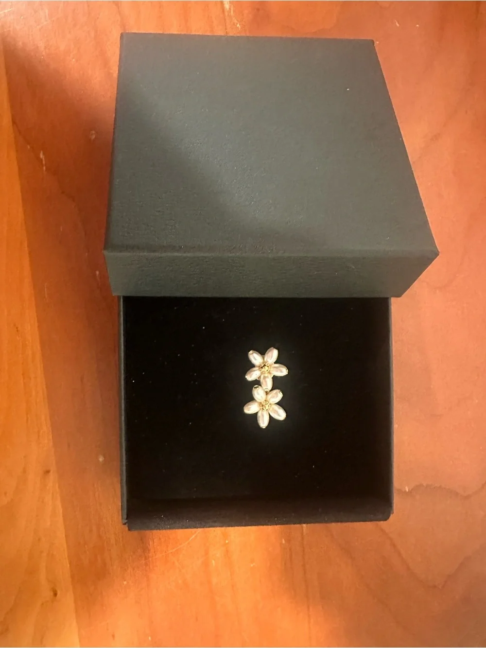 Kate Spade Delicate White Floral Pearly  Stud Earrings - Gold Accent